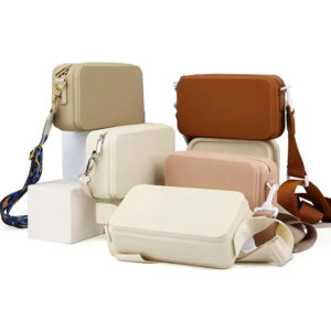 Custom non-toxic Women shoulder bag Silicone Crossbody Bag Ladies travel cosmetic bag